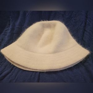 Women's Cream Angora Hat